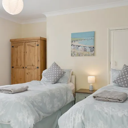 Driftwood * Scarborough