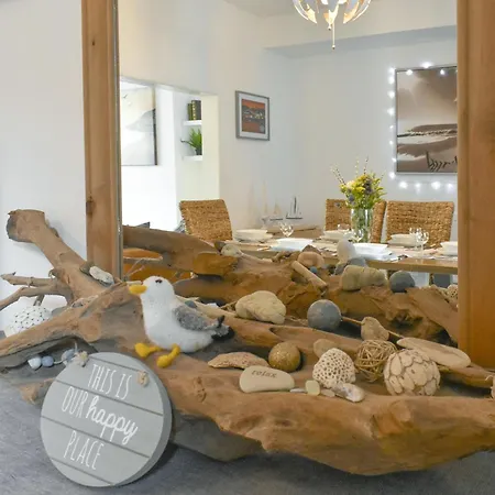 بيت للعطل Driftwood *