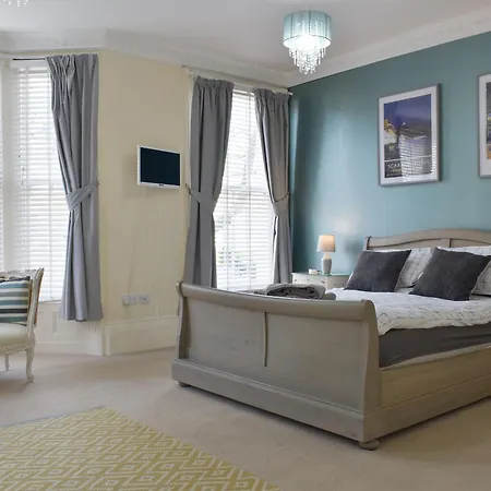 Driftwood * 스카버러